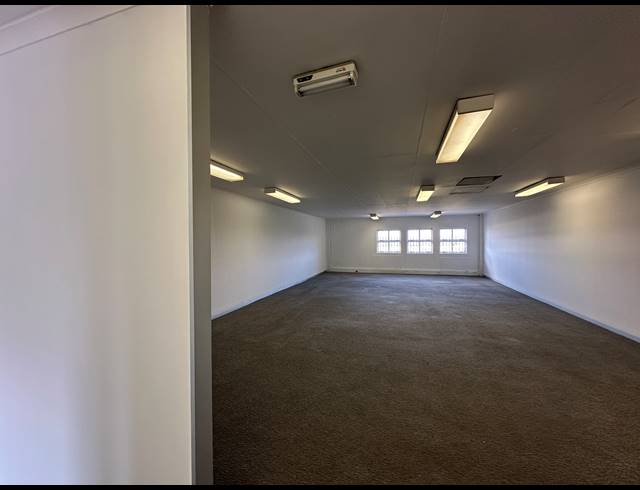 91M² OFFICE TO LET IN HIGHVELD